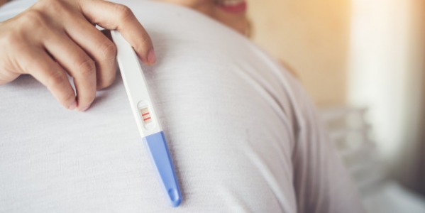 Grossesse : l’annonce à la famille, ça se prépare ! Grossesse : l’annonce à la famille, ça se prépare !